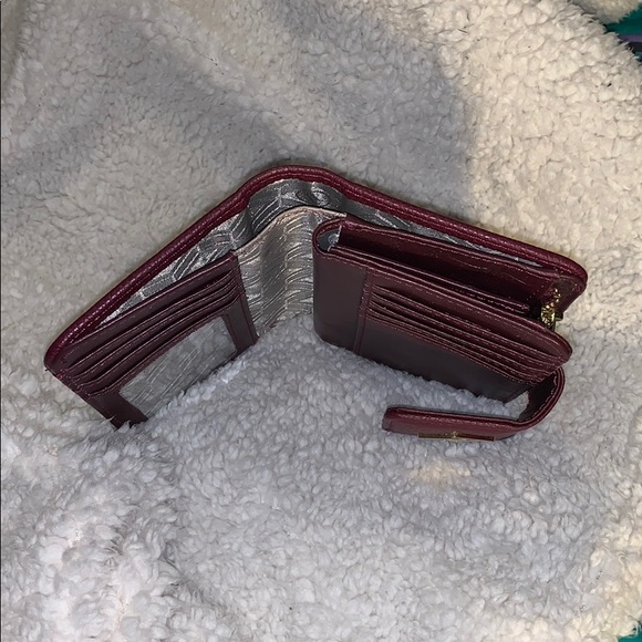 𝙰𝚅 𝚕𝚎𝚊𝚝𝚑𝚎𝚛 𝚍𝚎𝚜𝚒𝚐𝚗𝚎𝚛 𝚠𝚊𝚕𝚕𝚎𝚝 - Picture 4 of 4